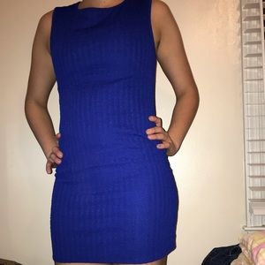 Short blue dress